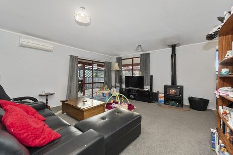 Photo of property in 14 Rosehill Place, Nawton, Hamilton, 3200