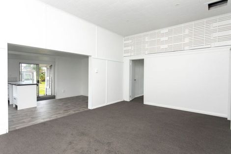 Photo of property in 42 Tennyson Street, Dannevirke, 4930