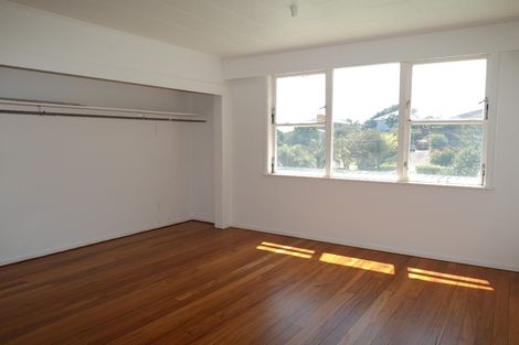 Photo of property in 12 Kowhai Grove, Raumati Beach, Paraparaumu, 5032