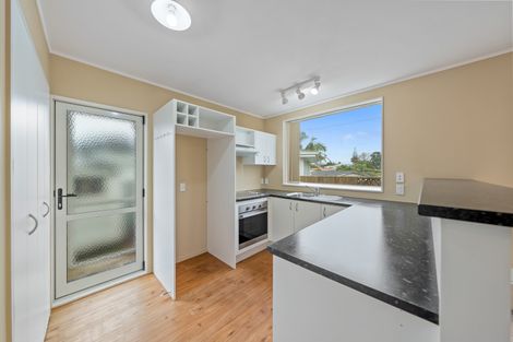 Photo of property in 3 Poto Street, Te Atatu South, Auckland, 0610