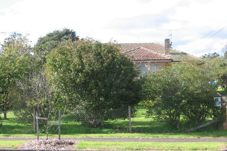 Photo of property in 50 Churchill Avenue, Manurewa, Auckland, 2102