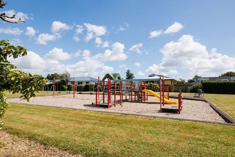 Photo of property in 4 Ngarimu Street, Roslyn, Palmerston North, 4414