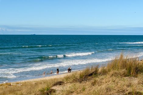 Photo of property in 333 Grenada Street, Papamoa Beach, Papamoa, 3118