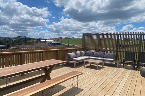 Photo of property in 33 Omahina Street, Raglan, 3225