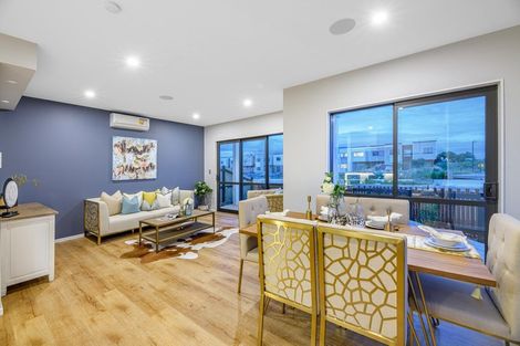 Photo of property in 32 Hea Road, Hobsonville, Auckland, 0616