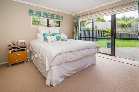 Photo of property in 26 Kilkelly Avenue, Pinehill, Auckland, 0632