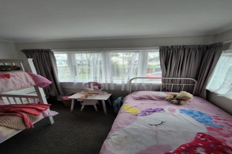 Photo of property in 8 Sussex Street, Levin, 5510