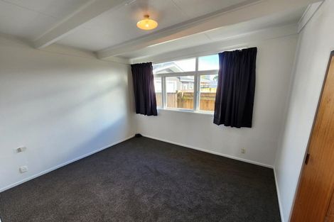 Photo of property in 6a Westhaven Grove, Takaro, Palmerston North, 4412