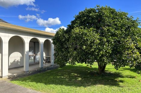 Photo of property in 1/39 Clevedon Road, Papakura, 2110