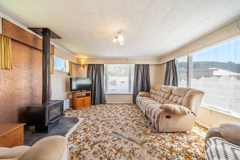 Photo of property in 73 Wellington Road, Wainuiomata, Lower Hutt, 5014