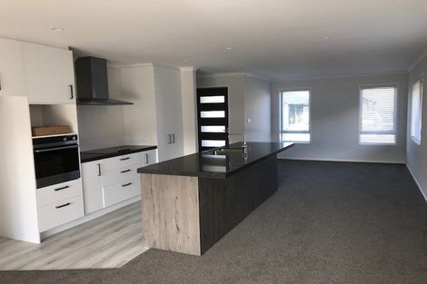 Photo of property in 108 Whakaturou Crescent, Pyes Pa, Tauranga, 3112