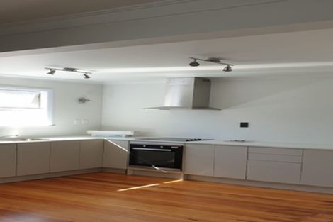 Photo of property in 28 Gibbons Street, Upper Hutt Central, Upper Hutt, 5018