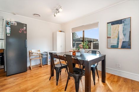 Photo of property in 38 Whanga Crescent, Titahi Bay, Porirua, 5022