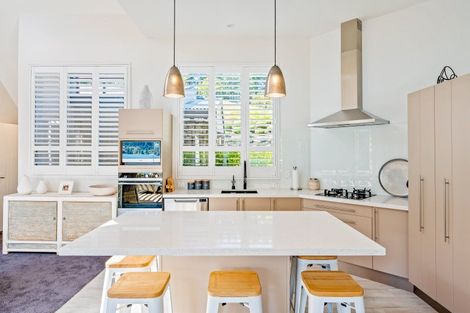 Photo of property in 32 Lismore Street, Wanaka, 9305