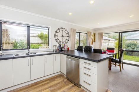 Photo of property in 89 Riverstone Drive, Riverstone Terraces, Upper Hutt, 5018