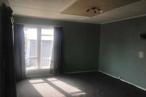 Photo of property in 42 Hollyford Avenue, Bryndwr, Christchurch, 8053