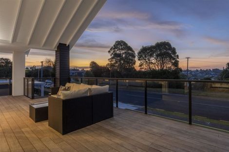 Photo of property in 76 Edgecumbe Road, Tauranga, 3110