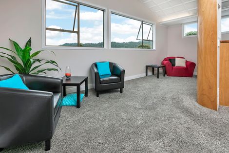 Photo of property in 1084 Scenic Drive North, Swanson, Auckland, 0816