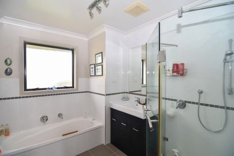 Photo of property in 19 Carrington Drive, Carterton, 5713