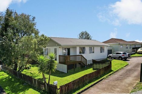 Photo of property in 7/3 Etherton Drive, Weymouth, Auckland, 2103