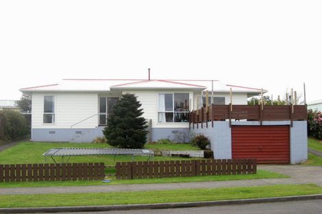 Photo of property in 9 Oleander Place, Bell Block, New Plymouth, 4312