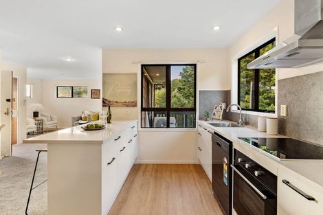 Photo of property in 5 Grevillea Court, Totara Heights, Auckland, 2105