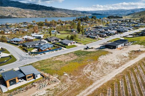 Photo of property in 65 Stratford Drive, Mount Pisa, Cromwell, 9383