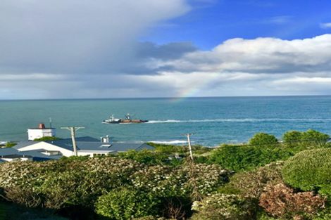 Photo of property in 16 Ward Parade, Bluff, 9814