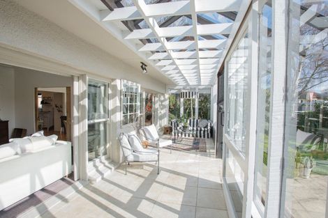 Photo of property in 135 Park Street, Winton, 9720