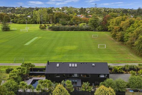 Photo of property in 60 Churchouse Road, Greenhithe, Auckland, 0632