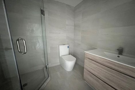 Photo of property in 25 Stitchbird Crescent, Papakura, 2110