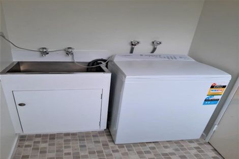 Photo of property in 3/2 Burdendale Grove, Churton Park, Wellington, 6037