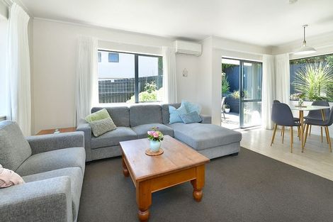 Photo of property in 5 Ellenbury Place, Stanmore Bay, Whangaparaoa, 0932