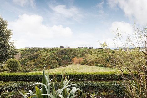 Photo of property in 51 Ruapehu Drive, Fitzherbert, Palmerston North, 4410