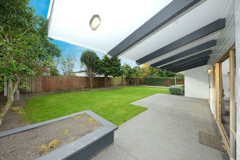 Photo of property in 10 Rosedale Place Avonhead Christchurch City