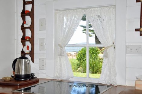 Photo of property in 32 Komiti Road, Tinopai, 0593