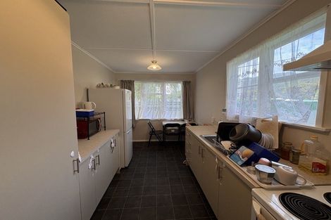 Photo of property in 92 Kowhai Street, Naenae, Lower Hutt, 5011