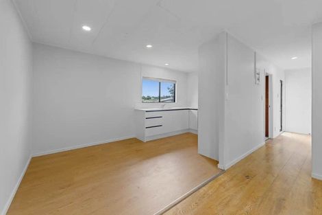 Photo of property in 9 Kopu Place, Clendon Park, Auckland, 2103