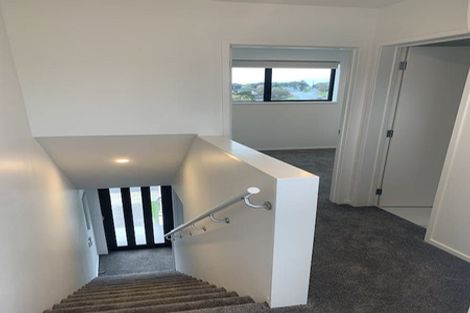 Photo of property in 1/2 Jadewynn Drive, Massey, Auckland, 0614