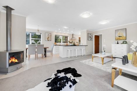 Photo of property in 36 Compton Street, Hillcrest, Auckland, 0627