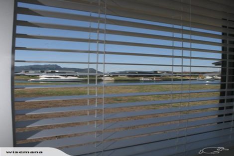 Photo of property in 19 Waitemata Drive, One Tree Point, 0118