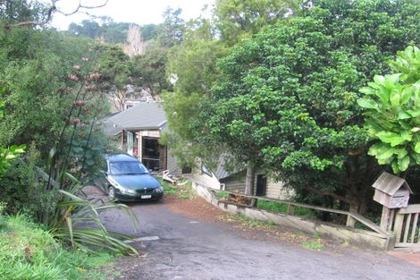 Photo of property in 81 Warner Park Avenue, Laingholm, Auckland, 0604