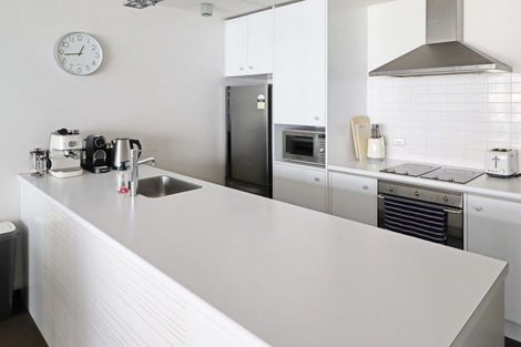 Photo of property in Montreaux Apartments, 4c/164 The Terrace, Wellington Central, Wellington, 6011