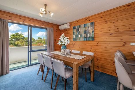 Photo of property in 96b Rosier Road, Glen Eden, Auckland, 0602