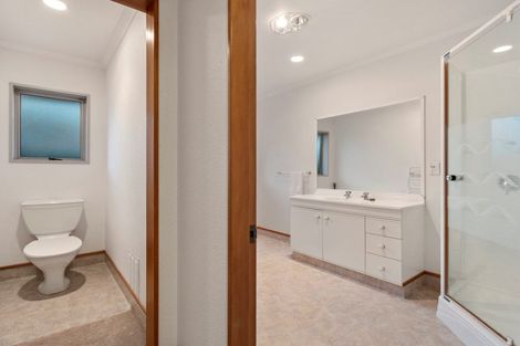 Photo of property in 24 Santa Monica Drive, Papamoa Beach, Papamoa, 3118