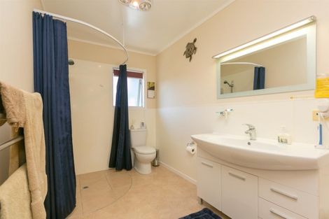 Photo of property in 14 Mountain Road, Sentry Hill, New Plymouth, 4373