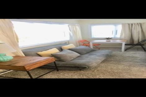 Photo of property in 207 Campbell Road, Greenlane, Auckland, 1061