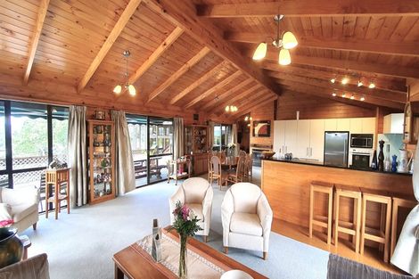 Photo of property in 76 Brick Bay Drive, Sandspit, Warkworth, 0982