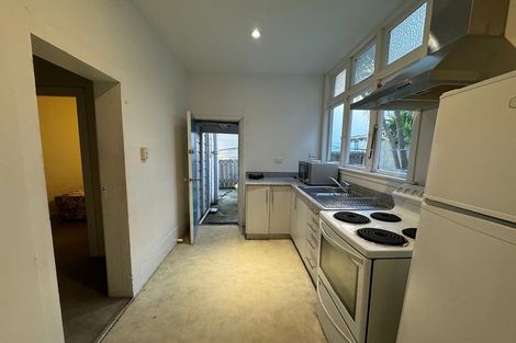 Photo of property in 4 Levy Street, Mount Victoria, Wellington, 6011