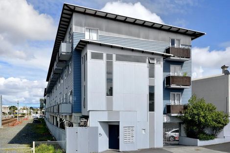 Photo of property in 8/3 Ngahura Street, Eden Terrace, Auckland, 1021